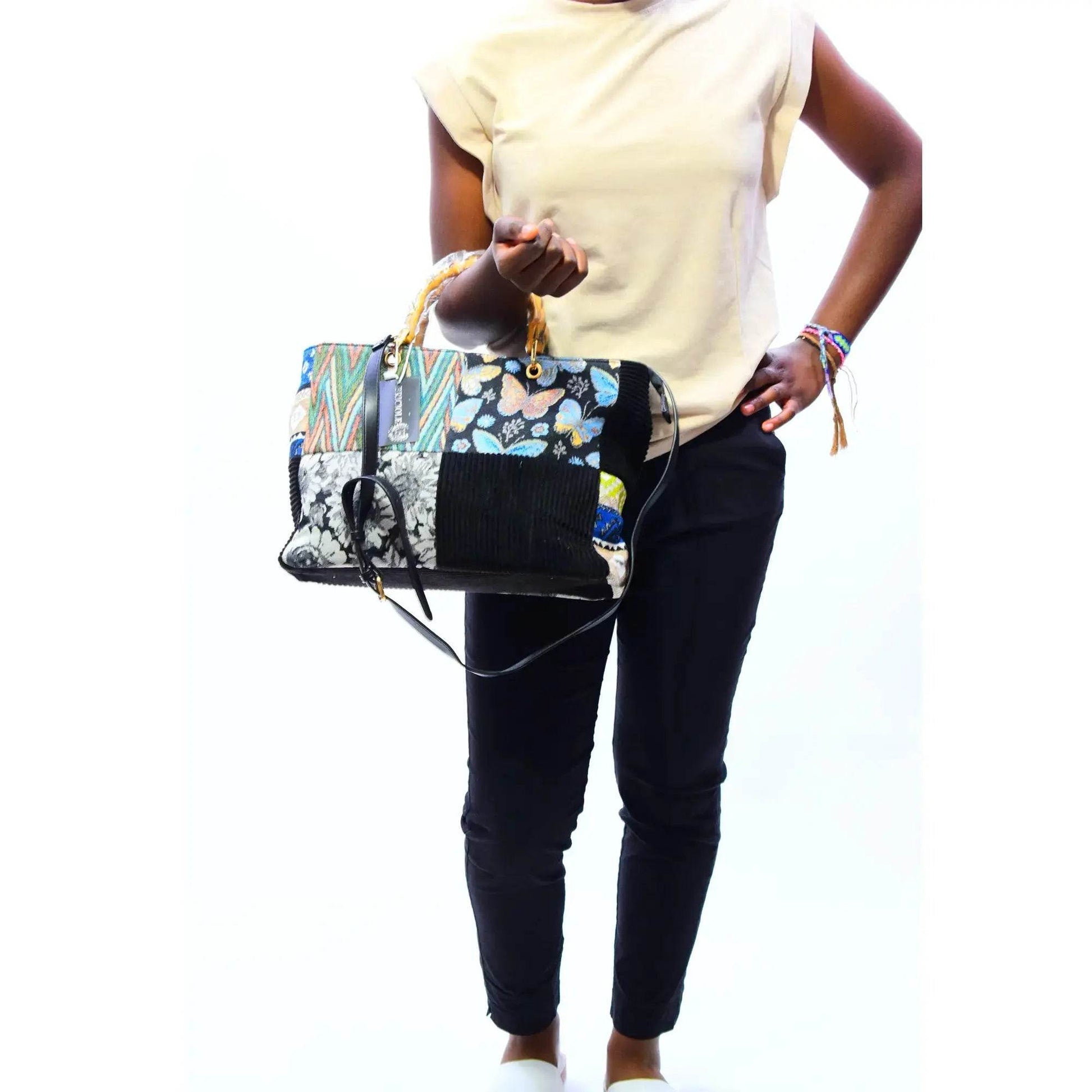 Bamboo-style fabric handbag with mother-of-pearl handles. Vérano Mulberry/Black - MAADFASHION31